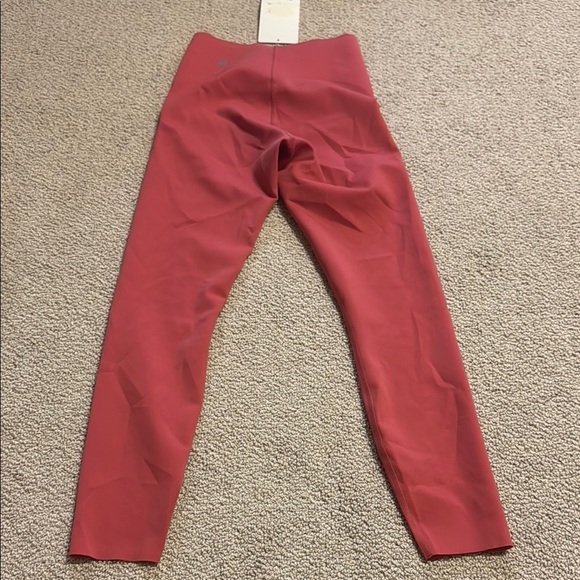 NWT Lululemon Size 4 Glow up HR Tights 25” - Picture 2 of 4